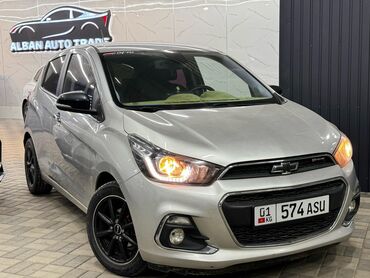 Chevrolet: Chevrolet Spark: 2016 г., 1 л, Автомат, Бензин, Хэтчбэк