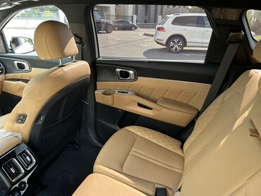 Kia: Kia Sorento: 1.6 l | 2023 il Ofrouder/SUV — 10