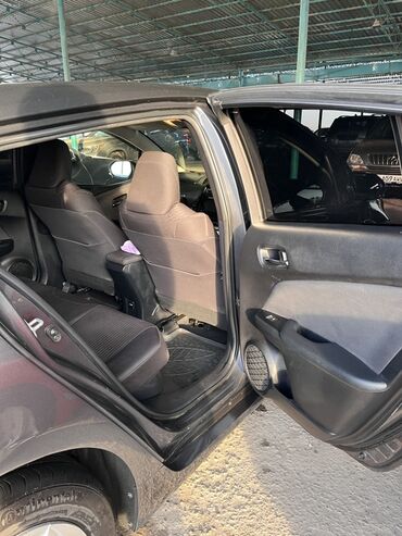 Toyota: Toyota Prius: 2015 г., 1.8 л, Вариатор, Гибрид, Хэтчбэк — 6