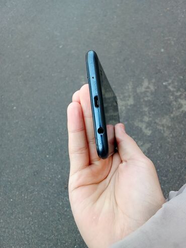 Планшеты: Планшет, Apple, память 64 ГБ, 9" - 10", Wi-Fi, Классический цвет - Серебристый — 15