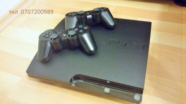 PS3 (Sony PlayStation 3): Продаю PS3 slim 250 гб прошитый 2 джойстика новый 18 игр внутри