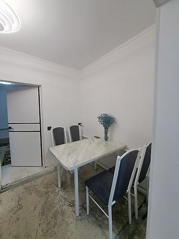 Продажа коттеджей и домов: Продаю дом, в районе Пишпек, часть дома как 3-х комнатная квартира в — 8