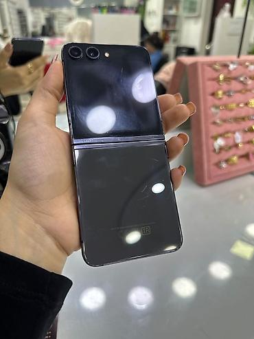 flip phone: Samsung Z Flip, 512 GB, rəng - Bənövşəyi, Barmaq izi — 8