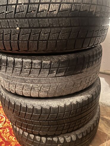 Шины: Шины 215 / 60 / R 17, Зима, Б/у, Комплект, Легковые, Япония, Bridgestone