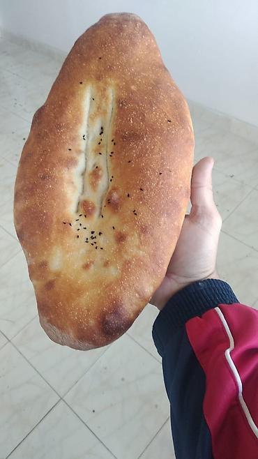 corek vitrini: Saray qəsəbəsində hazır çörek biznesi satılır. Peç 2 ədəd, xəmir — 9