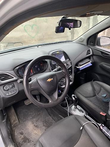 Chevrolet: Chevrolet Spark: 2020 г., Автомат, Бензин, Хэтчбэк — 3