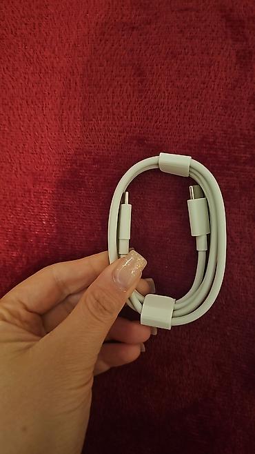 ipad planset: USB‑C - USB‑C şarj kabeli (iki tərəfli) - Rəng: ağ - Orijinal olaraq — 2