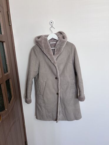 теплые зимние куртки: Пуховик, По колено, Япония, С капюшоном, Ультралегкий, M (EU 38)