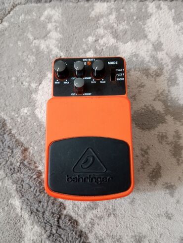 примочка для электрогитары: Педаль для электрогитары behringer в хорошем состояние просто