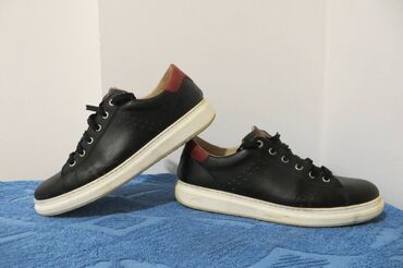 muški šuškavci: Trainers, size - 43