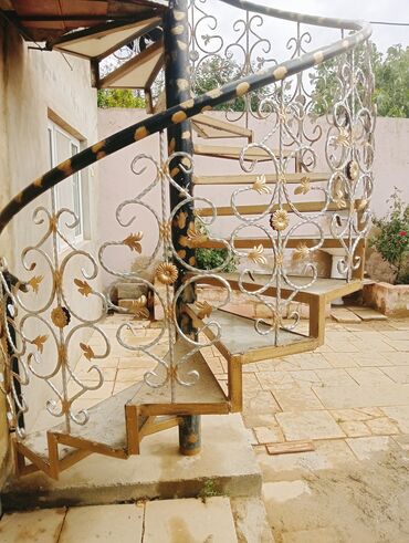 Pilləkən məhəccərləri: Dəmir Vint pilləkən,,15 pilləlidir,,, qalın və keyfiyyətli — 3