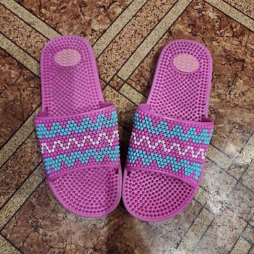 foot patch: Сланцы-вьетнамки 37р. Почти новые. 1) Серые мягкие массажные сланцы - — 4