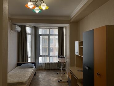 Долгосрочная аренда квартир: 4 комнаты, С мебелью полностью — 11