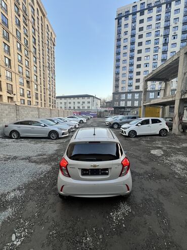 Chevrolet: Chevrolet Spark: 2018 г., 1 л, Автомат, Бензин, Хэтчбэк