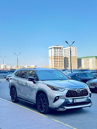 Toyota: Toyota Highlander: 2023 г., 2.4 л, Автомат, Бензин, Кроссовер — 3