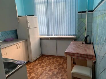 Uzunmüddətli kirayə mənzillər: 28 may metrosunun yaxınlığında tibb universitetinə yaxın 5 mertebeli — 3