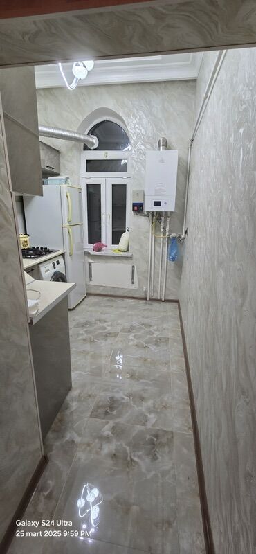 Mətbəx mebeli: 3 cü mərtəbə. Yer altı keçidin yanı. Tam dolu və hər şey yeni — 1