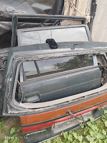 баа: Mitsubishi Space Wagon: 1992 г., 1.8 л, Кол менен иштөөчү, Бензин, Вэн/Минивэн — 3