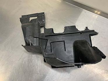 ugao od 90 stepeni: OSLONAC DONJE KONZOLE ZA VOLKSWAGEN PASSAT B8 - 3G1863091BE | — 1