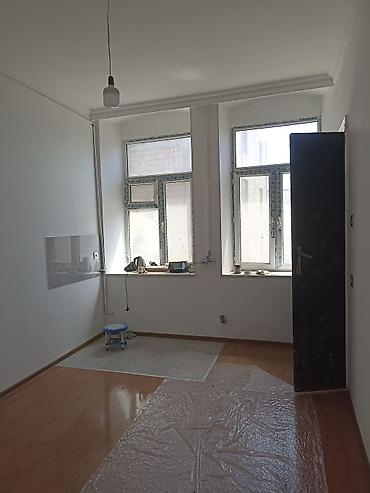 Uzunmüddətli kirayə mənzillər: Ev köhnə tikili binada. EV SAHİBİ Binəqədi r.Rəsulzadə qəs. ARAZ — 4