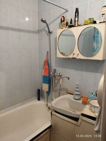 Продажа квартир: 3 комнаты, 62 м², 105 серия, 2 этаж, Косметический ремонт