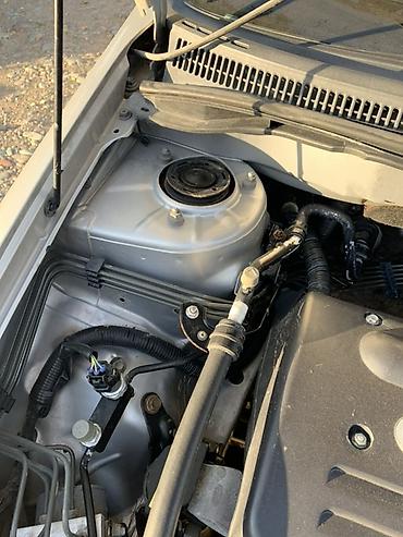 camry 70 дверь: Toyota Corolla: 2004 г., 1.6 л, Механика, Бензин, Универсал — 10