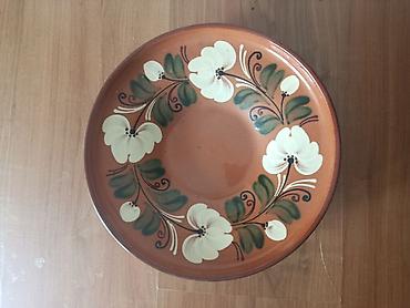 losos za slavu: Keramički tanjir sa ručno oslikanim floralnim motivima - Materijal — 1