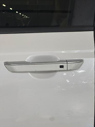 Kia: Kia Carnival: 2022 г., Минивэн — 29