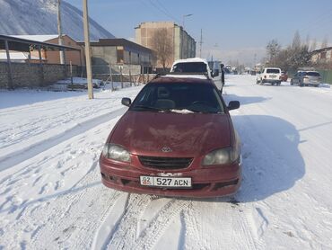 Toyota: Toyota Avensis: 1998 г., 1.6 л, Механика, Бензин, Универсал