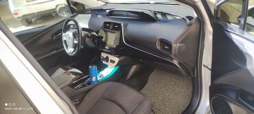 Toyota: Toyota Prius: 2017 г., 1.8 л, Робот, Бензин, Седан — 10