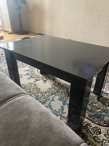 Ev üçün mebel: Jurnal masası, Yeni, Açılmayan, Taxta, Kvadrat masa