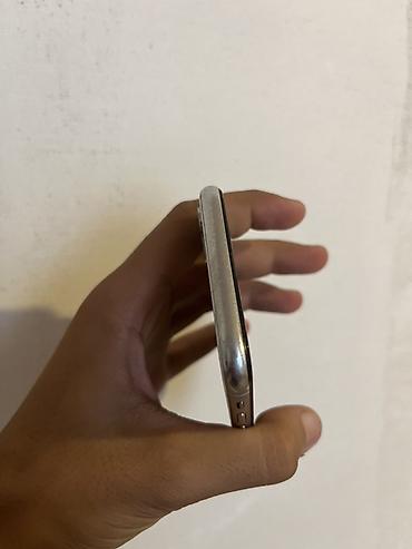Apple iPhone: IPhone X, Gümüşü, Face ID -da lalafo.az — 6 Apple iPhone: IPhone X, Gümüşü, Face ID — 6