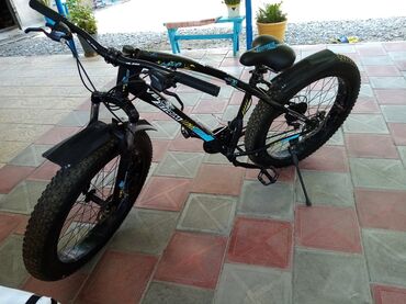 26 liq velosiped satisi: Yeni Fat Bike Adidas, 26"
