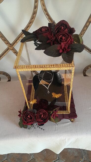 Xonçalar: Məhsul: Zərgərlik və xonça nümayişi üçün dekorativ vitrin dəsti 50ed — 1