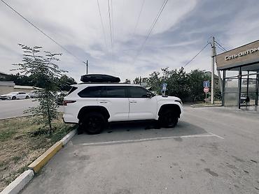 sequia: Toyota Sequoia: 2023 г., 3.5 л, Автомат, Гибрид, Внедорожник — 9
