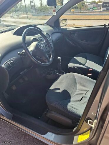 Toyota: Toyota Yaris: 1 l. | 2005 έ. Χάτσμπακ — 5