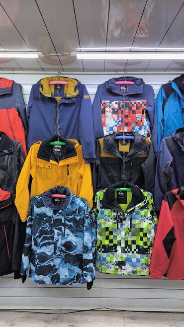 Мужские лыжные куртки: Куртка, Quiksilver, Новый, С утеплителем, Удлинённая куртка, Вентиляционные клапаны, Внутренние и внешние карманы — 24