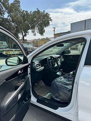 v6: Kia Sorento: 2018 г., 3.3 л, Автомат, Бензин, Минивэн — 4
