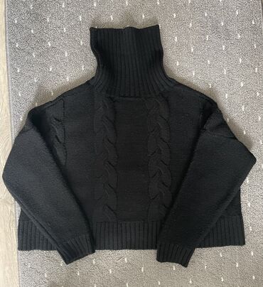 женские легкие свитера: Женский свитер M (EU 38), цвет - Черный