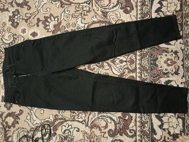 чёрные джинсы: Джинсы, Прямые, Defacto, Made in KG, Средняя талия, S (EU 36)