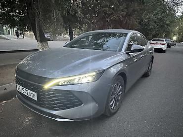 биайди 2025: BYD Qin L: 2024 г., 1.5 л, Гибрид, Купе — 2