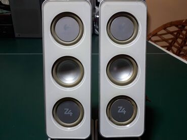 Zvučnici i stereo sistemi: Logitech Z4i (Slika 1. 2. 3. i 4. ) - 5000 dinara Odlican zvuk, nema — 6