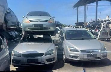 prodaj: FORD FOCUS 2004. GOD. - KOMPLETAN AUTO U DELOVIMA | FORD velika — 10