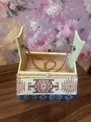 Xonçalar: Hediyyelikbayramlik taxta qutu — 2