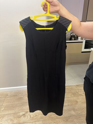 платье женская: Күнүмдүк көйнөк, Күз-жаз, Кыска модель, Трикотаж, M (EU 38)