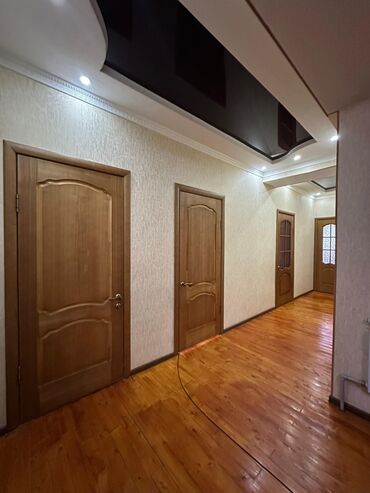 дом этажный: 4 комнаты, 106 м², 3 этаж