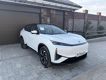 kia 8: Dongfeng : 2026 г., Автомат, Электромобиль, Кроссовер — 1
