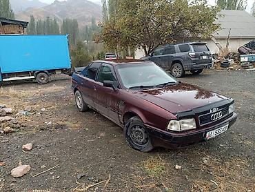 Audi 80: 1992 г., 1.8 л, Механика, Бензин, Седан