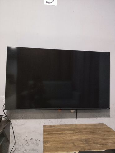 куплю на запчасти телевизор: Hisense Smart TV – 120ekran 4k 60 ekran 4əded var 2ay işlənilir heç