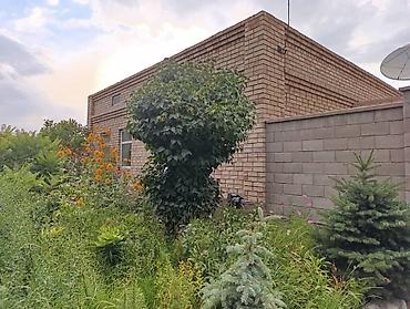 Продажа коттеджей и домов: СРОЧНО ‼️ ✅ Продается дом в Балыкчы ✅ Ниже от основной трассы в 150 — 5